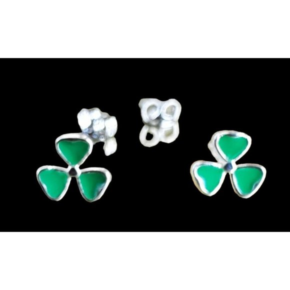 Shamrock Earrings Green Posts New Small St Patrick's Day Parade Party Fe… - Picture 2 of 12